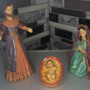 Vintage Ceramic Hand Painted Nativity Scene Joseph/Mary/Baby Jesus Figures